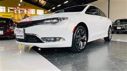 Chrysler 200